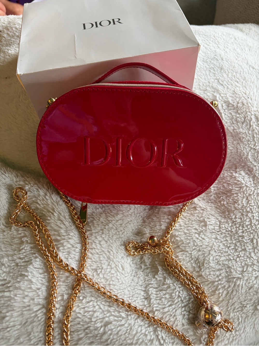 DIOR Red Patent Leather Embossed Logo Crossbody with Gold Chain - Picture 7 of 11